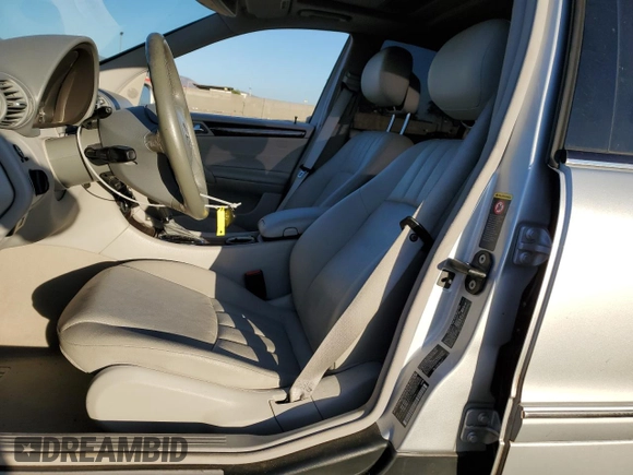 2006 Mercedes-Benz C 230 Sport с VIN WDBRF56H06F728986, выставлен на аукционе Copart как лот 44363785 с пробегом 75 321 миль миль и Списание • Salvage title. История ставок и продаж доступна на DreamBid. Изображение 7.