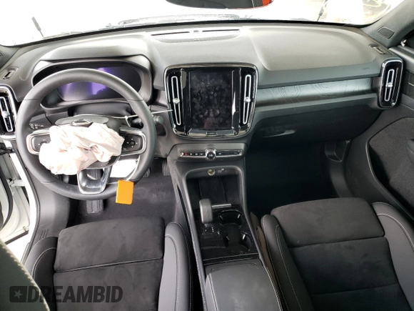 2022 Volvo C40 Ultimate с VIN YV4ED3GB5N2007036, выставлен на аукционе Copart как лот 47519903 с пробегом Не указан миль и . История ставок и продаж доступна на DreamBid. Изображение 8.