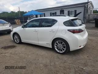2013 Lexus CT 200h z VIN JTHKD5BH5D2168738, wystawiony jako Copart lot #56362615 z przebiegiem 107 231 mil mil oraz Szkody całkowita. Historia ofert i sprzedaży dostępna na DreamBid. Obrazek 2.