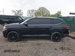 2019 Volkswagen Atlas SEL с VIN 1V2ER2CA2KC592691, выставлен на аукционе IAAI как лот 42011478 с пробегом 57 628 миль миль и . История ставок и продаж доступна на DreamBid. Изображение 14.