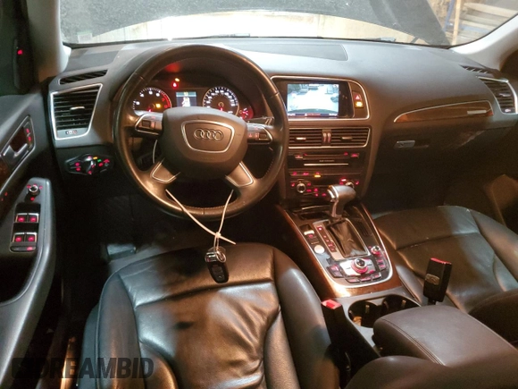 2015 Audi Q5 Premium Plus z VIN WA1LFAFP2FA137251, wystawiony jako Copart lot #81792414 z przebiegiem 82 856 mil mil oraz Szkody całkowita. Historia ofert i sprzedaży dostępna na DreamBid. Obrazek 8.