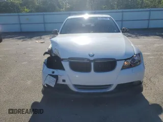 2008 BMW 3 Series 328xi with VIN WBAVC73558KP37642, listed as a Copart auction lot 61891395 with 113,254 mi miles and Salvage title. Bid and sale history available at DreamBid. Image 5.