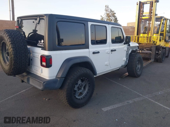 2020 Jeep Wrangler Unlimited Sport S z VIN 1C4HJXDG7LW201699, wystawiony jako IAAI lot #41651137 z przebiegiem 66 777 mil mil oraz . Historia ofert i sprzedaży dostępna na DreamBid. Obrazek 4.