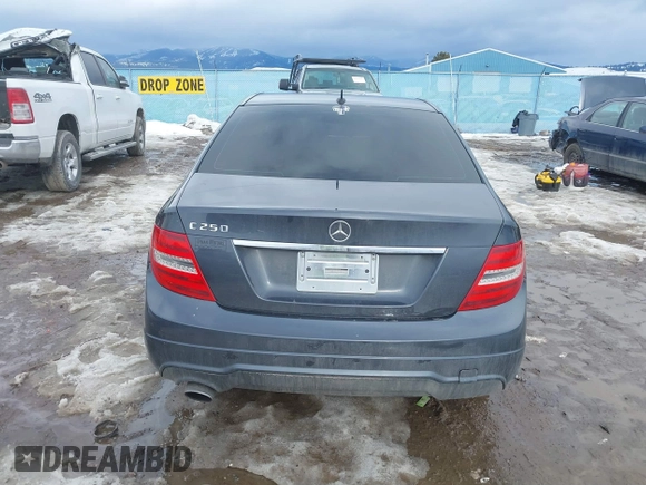 2014 Mercedes-Benz C 250 Sport с VIN WDDGF4HBXEG200415, выставлен на аукционе IAAI как лот 41648762 с пробегом 108 702 миль миль и . История ставок и продаж доступна на DreamBid. Изображение 17.