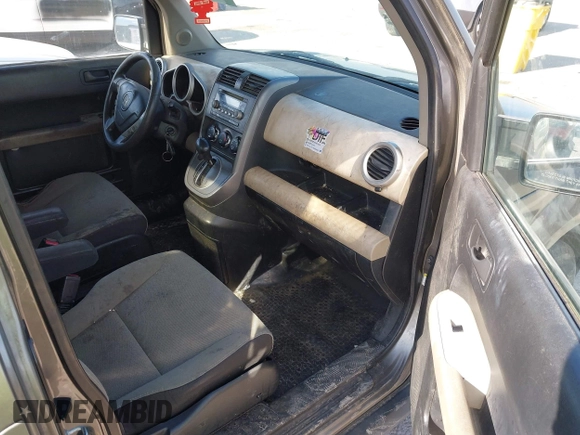 2008 Honda Element EX with VIN 5J6YH287X8L003386, listed as a IAAI auction lot 42110666 with 291,685 mi miles and . Bid and sale history available at DreamBid. Image 5.