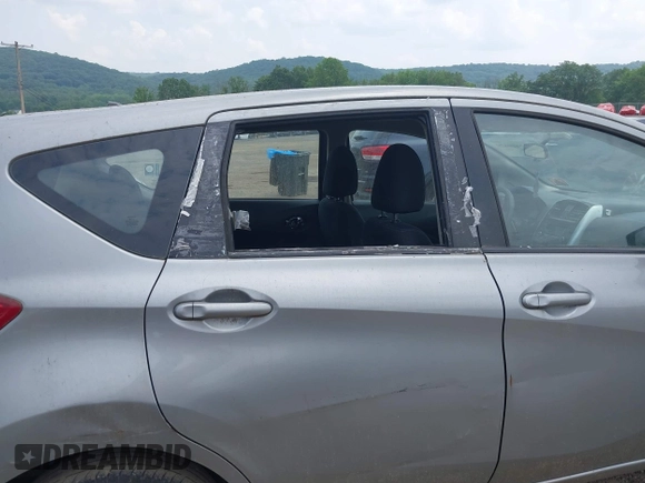 2015 Nissan Note SV with VIN 3N1CE2CP5FL377635, listed as a IAAI auction lot 42449429 with 157,309 mi miles and . Bid and sale history available at DreamBid. Image 6.