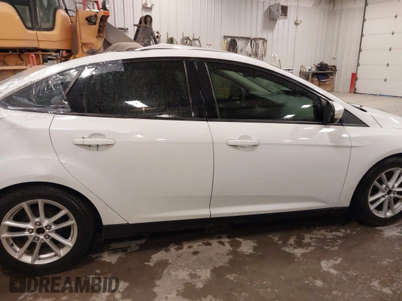 2015 Ford Focus SE with VIN 1FADP3F26FL253926, listed as a IAAI auction lot 41947476 with 86,254 mi miles and . Bid and sale history available at carsss.com. Image 13.