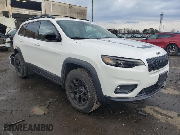 2022 Jeep Cherokee X with VIN 1C4PJMCX3ND549915, listed as a Copart auction lot 43208645 with 26,267 mi miles and Salvage Title. Bid and sale history available at carsss.com. Image 4.