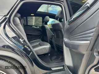 2019 Mercedes-Benz GLE 43 AMG z VIN 4JGED6EB5KA151724, wystawiony jako Copart lot #53707215 z przebiegiem 95 681 mil mil oraz Czysty tytuł • Clean title. Historia ofert i sprzedaży dostępna na DreamBid. Obrazek 6.
