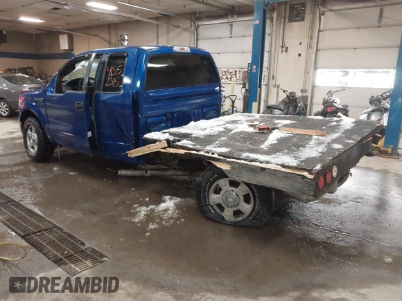 2011 Ford F-150 XL with VIN 1FTFX1EF0BFA16143, listed as a IAAI auction lot 41552315 with 76,063 mi miles. Bid and sale history available at carsss.com. Image 3.