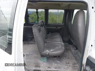2007 Chevrolet City Express Cargo z VIN 1GNHG39U971212204, wystawiony jako IAAI lot #42296515 z przebiegiem 221 473 mil mil oraz . Historia ofert i sprzedaży dostępna na DreamBid. Obrazek 8.