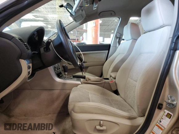 2008 Subaru Outback i with VIN 4S4BP61C387350818, listed as a Copart auction lot 61717085 with 122,273 mi miles and Salvage title. Bid and sale history available at DreamBid. Image 7.