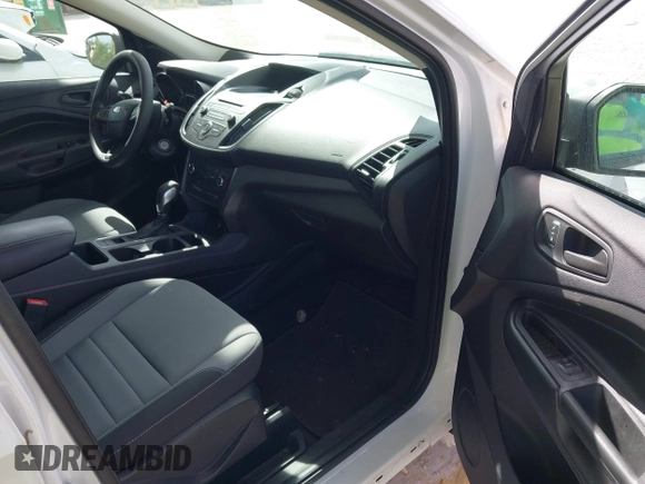 2018 Ford Escape S with VIN 1FMCU0F74JUB68106, listed as a IAAI auction lot 41939286 with 45,168 mi miles. Bid and sale history available at carsss.com. Image 5.