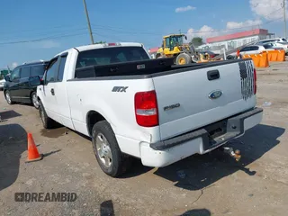 2007 Ford F-150 STX z VIN 1FTRX12W37NA09847, wystawiony jako IAAI lot #42562831 z przebiegiem 170 785 mil mil oraz . Historia ofert i sprzedaży dostępna na DreamBid. Obrazek 3.