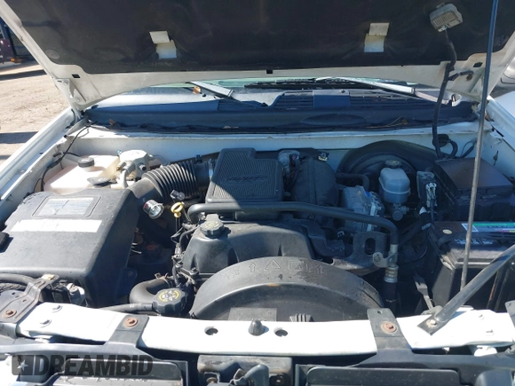 2002 GMC Envoy SLT with VIN 1GKDS13S622507379, listed as a IAAI auction lot 41641163 with 201,089 mi miles. Bid and sale history available at carsss.com. Image 10.