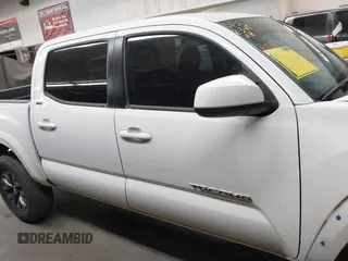 2023 Toyota Tacoma SR5 z VIN 3TYAZ5CN9PT030723, wystawiony jako IAAI lot #41607535 z przebiegiem 40 215 mil mil oraz . Historia ofert i sprzedaży dostępna na DreamBid. Obrazek 14.