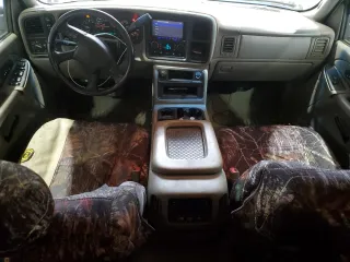 2006 Chevrolet Silverado 3500 SRW Wrk Trk with VIN 1GCHK33D66F254783, listed as a Copart auction lot 45347525 with 241,918 mi miles and Clean Title. Bid and sale history available at carsss.com. Image 8.