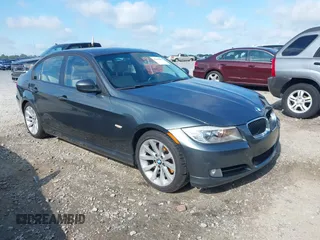 2011 BMW 3 Series 328i с VIN WBAPH7C52BE680056, выставлен на аукционе IAAI как лот 42469477 с пробегом 218 464 миль миль и . История ставок и продаж доступна на DreamBid. Изображение 1.