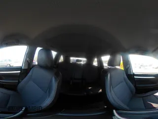 2018 Toyota Highlander LE с VIN 5TDBZRFH2JS499320, выставлен на аукционе IAAI как лот 42099889 с пробегом 642 396 миль миль и . История ставок и продаж доступна на DreamBid. Изображение 18.