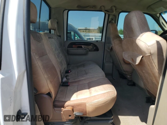 2007 Ford F-250 XL z VIN 1FTSW21P47EB01599, wystawiony jako Copart lot #57261035 z przebiegiem 152 671 mil mil oraz Szkoda całkowita • Salvage title. Historia ofert i sprzedaży dostępna na DreamBid. Obrazek 10.