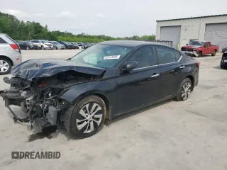 2020 Nissan Altima S z VIN 1N4BL4BV5LC168211, wystawiony jako Copart lot #53153385 z przebiegiem 161 609 mil mil oraz Szkoda całkowita • Salvage title. Historia ofert i sprzedaży dostępna na DreamBid. Obrazek 1.