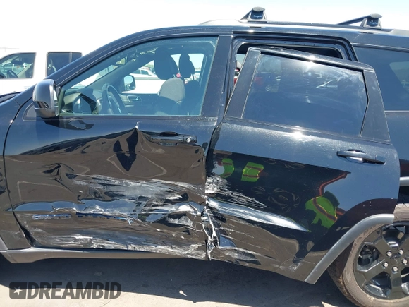 2019 Jeep Grand Cherokee Upland с VIN 1C4RJFAG0KC566518, выставлен на аукционе IAAI как лот 42585830 с пробегом 65 843 миль миль и . История ставок и продаж доступна на DreamBid. Изображение 14.