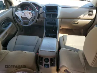2006 Honda Pilot LX z VIN 5FNYF18196B017457, wystawiony jako Copart lot #53818945 z przebiegiem 148 041 mil mil oraz Szkoda całkowita • Salvage title. Historia ofert i sprzedaży dostępna na DreamBid. Obrazek 8.