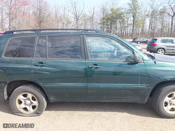 2001 Toyota Highlander with VIN JTEGF21A210024068, listed as a IAAI auction lot 41821786 with 317,494 mi miles. Bid and sale history available at carsss.com. Image 13.
