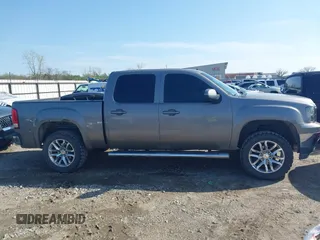 2007 GMC Sierra 1500 with VIN 3GTEK13Y47G542294, listed as a IAAI auction lot 41877821 with 245,731 mi miles and . Bid and sale history available at DreamBid. Image 13.