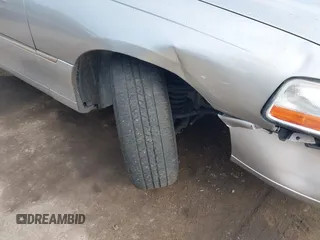 2007 Lincoln Town Car Signature с VIN 1LNHM81V97Y603665, выставлен на аукционе IAAI как лот 42224688 с пробегом 82 861 миль миль и . История ставок и продаж доступна на DreamBid. Изображение 6.