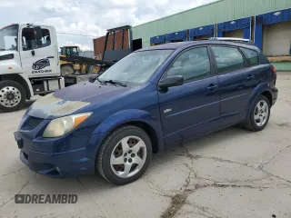 2004 Pontiac Vibe z VIN 5Y2SL628X4Z432375, wystawiony jako Copart lot #56468555 z przebiegiem 236 368 mil mil oraz Tytuł czysty. Historia ofert i sprzedaży dostępna na DreamBid. Obrazek 1.