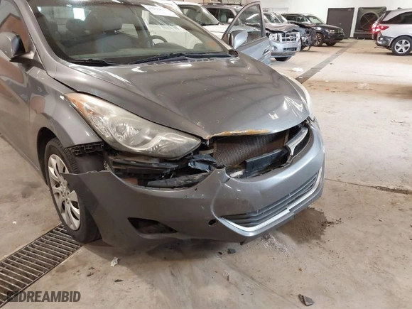 2012 Hyundai Elantra Limited with VIN 5NPDH4AE4CH124730, listed as a IAAI auction lot 41379631 with 175,790 mi miles. Bid and sale history available at carsss.com. Image 6.
