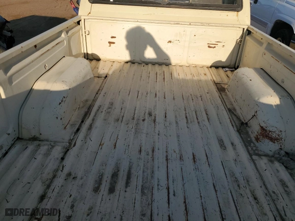 1986 Toyota Std Bed Trucks 4WD with VIN JT4RN63R3G5019127, listed as a Copart auction lot 69775264 with NaN miles and Clean Title. Bid and sale history available at carsss.com. Image 10.