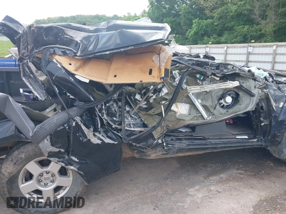 2006 Nissan Frontier SE z VIN 1N6AD06U36C440429, wystawiony jako IAAI lot #42265012 z przebiegiem Nie podano mil oraz . Historia ofert i sprzedaży dostępna na DreamBid. Obrazek 12.