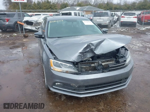 2015 Volkswagen Jetta Sedan 1.8T SE w/Connectivity with VIN 3VWD07AJ8FM260537, listed as a IAAI auction lot 41730338 with 155,724 mi miles. Bid and sale history available at carsss.com. Image 1.