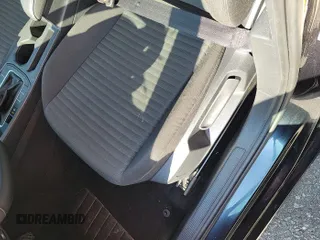2024 Volkswagen Jetta S с VIN 3VW5M7BU2RM079505, выставлен на аукционе IAAI как лот 42808841 с пробегом 21 446 миль миль и . История ставок и продаж доступна на DreamBid. Изображение 19.