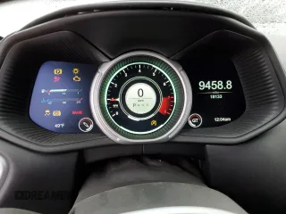 2018 Aston Martin DB11 z VIN SCFRMFAV1JGL05008, wystawiony jako Copart lot #41488505 z przebiegiem 18 133 mil mil oraz Szkody całkowita. Historia ofert i sprzedaży dostępna na DreamBid. Obrazek 9.