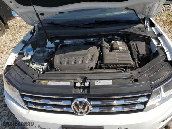 2020 Volkswagen Tiguan SE with VIN 3VV2B7AX5LM111699, listed as a Copart auction lot 70121394 with 32,217 mi miles and Salvage Title. Bid and sale history available at carsss.com. Image 13.