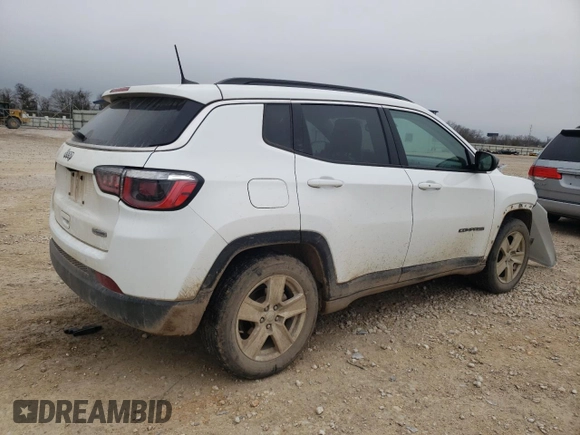 2022 Jeep Compass Latitude with VIN 3C4NJCBB3NT119450, listed as a Copart auction lot 45893475 with 18,004 mi miles and Salvage Title. Bid and sale history available at carsss.com. Image 3.