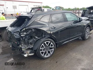 2024 Chevrolet Blazer RS z VIN 3GNKBKRS1RS122026, wystawiony jako IAAI lot #42097109 z przebiegiem 7280 mil mil oraz . Historia ofert i sprzedaży dostępna na DreamBid. Obrazek 4.