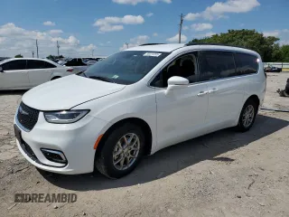 2021 Chrysler Pacifica Touring with VIN 2C4RC1FG9MR502221, listed as a Copart auction lot 56224095 with 31,765 mi miles and Salvage title. Bid and sale history available at DreamBid. Image 1.