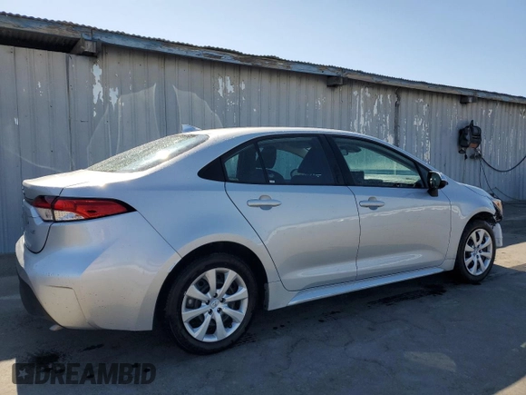 2024 Toyota Corolla LE with VIN 5YFB4MDE1RP120838, listed as a Copart auction lot 61977045 with 28,394 mi miles and Clean title. Bid and sale history available at DreamBid. Image 3.