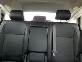 2018 Volkswagen Tiguan SEL z VIN 3VV2B7AX7JM004960, wystawiony jako Copart lot #55803665 z przebiegiem 102 492 mil mil oraz Szkoda całkowita • Salvage title. Historia ofert i sprzedaży dostępna na DreamBid. Obrazek 10.