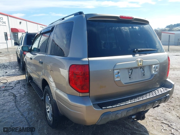 2004 Honda Pilot EX with VIN 2HKYF18574H578967, listed as a IAAI auction lot 41622715 with 150,803 mi miles. Bid and sale history available at carsss.com. Image 3.