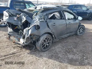 2017 Ford Focus SEL with VIN 1FADP3H29HL262782, listed as a IAAI auction lot 41674380 with 1 mi miles. Bid and sale history available at carsss.com. Image 4.