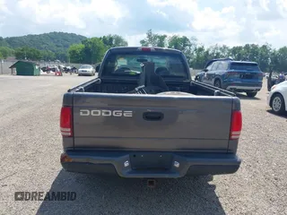 2001 Dodge Dakota with VIN 1B7HL2AX01S338909, listed as a IAAI auction lot 42639655 with 111,858 mi miles and . Bid and sale history available at DreamBid. Image 17.