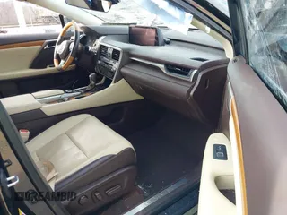 2017 Lexus RX 350 z VIN 2T2ZZMCA6HC059656, wystawiony jako IAAI lot #41393766 z przebiegiem 69 732 mil mil oraz . Historia ofert i sprzedaży dostępna na DreamBid. Obrazek 5.