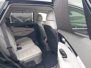 2017 Kia Sorento SX with VIN 5XYPK4A58HG322661, listed as a IAAI auction lot 42195134 with 46,821 mi miles and . Bid and sale history available at DreamBid. Image 8.
