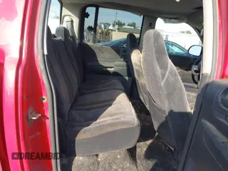 2002 Dodge Dakota SLT z VIN 1B7HG48N42S595562, wystawiony jako IAAI lot #42107671 z przebiegiem 170 379 mil mil oraz . Historia ofert i sprzedaży dostępna na DreamBid. Obrazek 8.