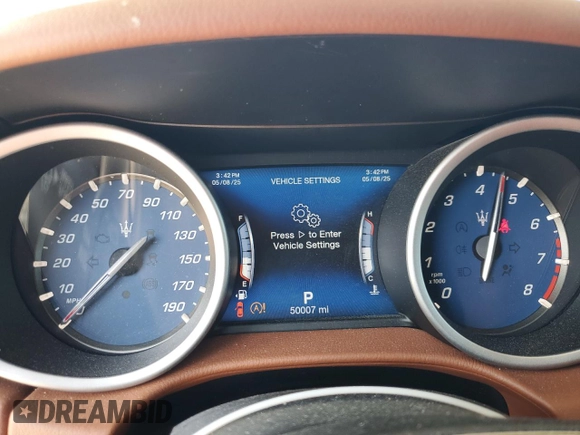 2018 Maserati Ghibli z VIN ZAM57XSAXJ1278606, wystawiony jako Copart lot #55722585 z przebiegiem 50 007 mil mil oraz Szkoda całkowita • Salvage title. Historia ofert i sprzedaży dostępna na DreamBid. Obrazek 9.